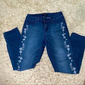 Jeans with Flower Print